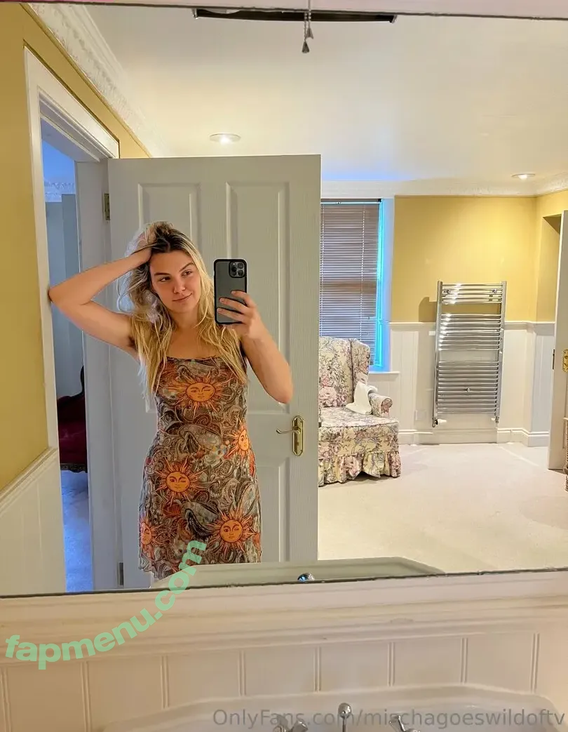 mischagoeswildoftv nude photo #0003 (mischagoeswilder)