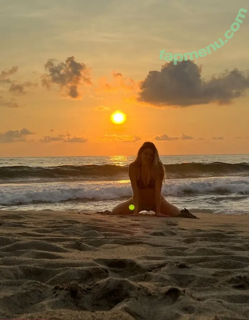 mischagoeswildoftv nude photo #0015 (mischagoeswilder)