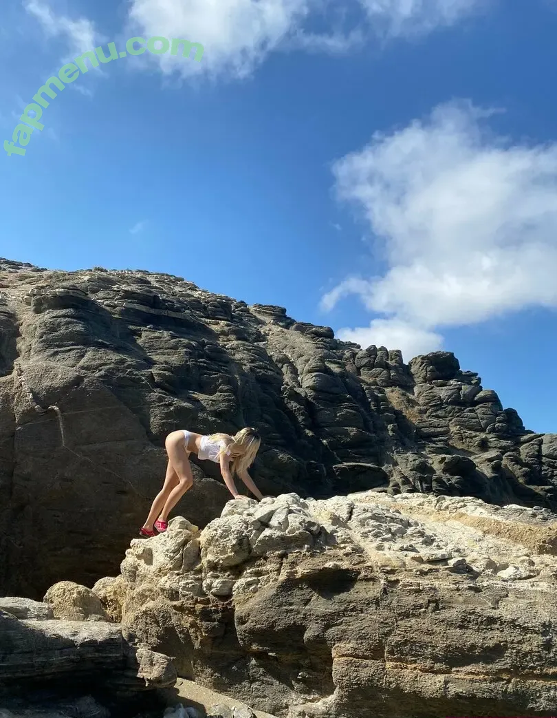 mischagoeswildoftv nude photo #0070 (mischagoeswilder)