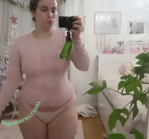 Mish Youtuber / lildaisyheart nude photo #0015