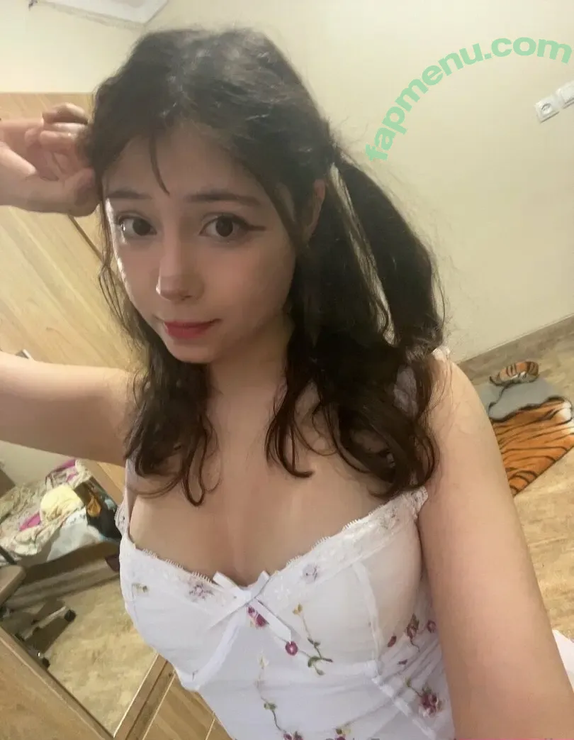 misomila nude photo #0029 (misomila)