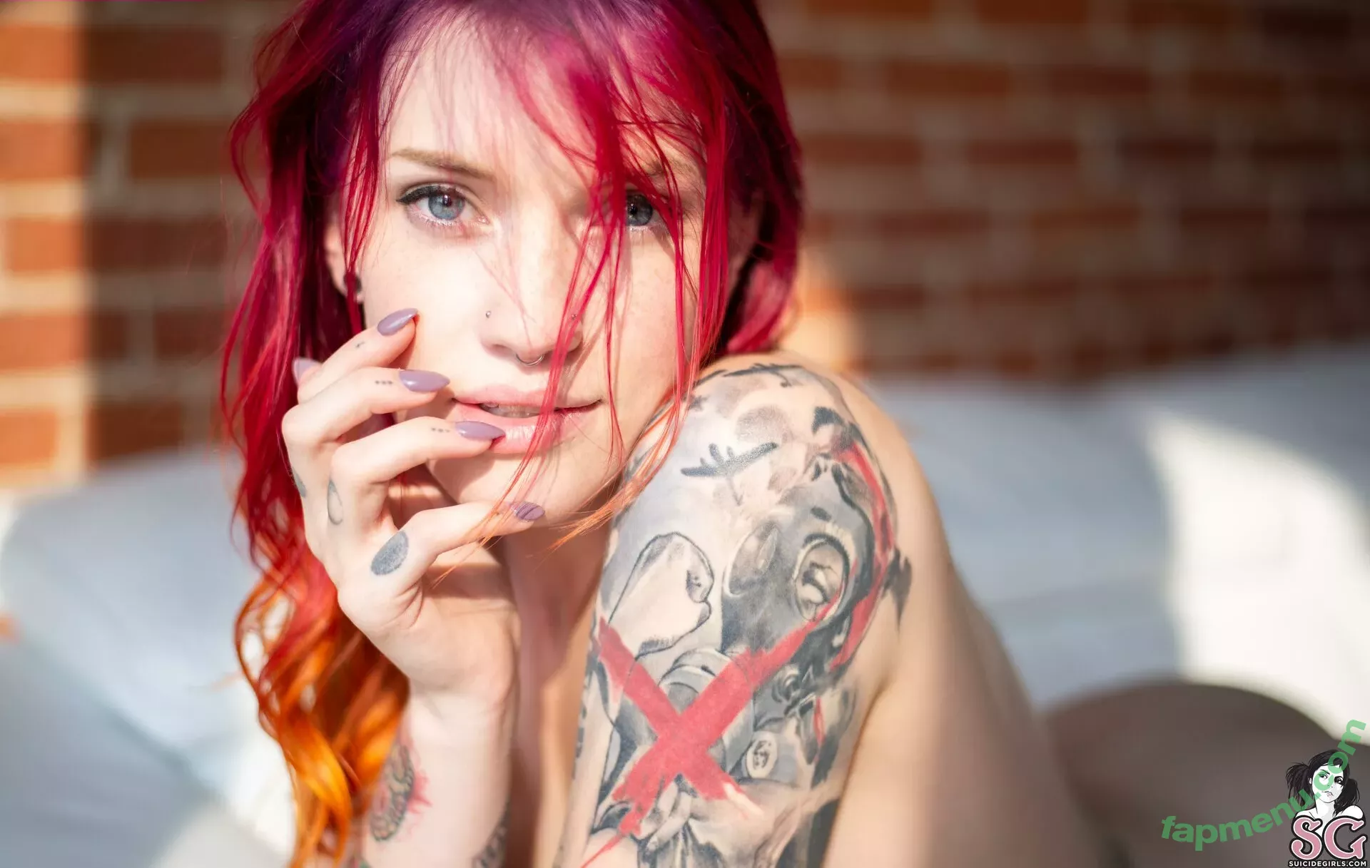 Miss Eydis nude photo #0080 (Eydis Elliott / misseydis)