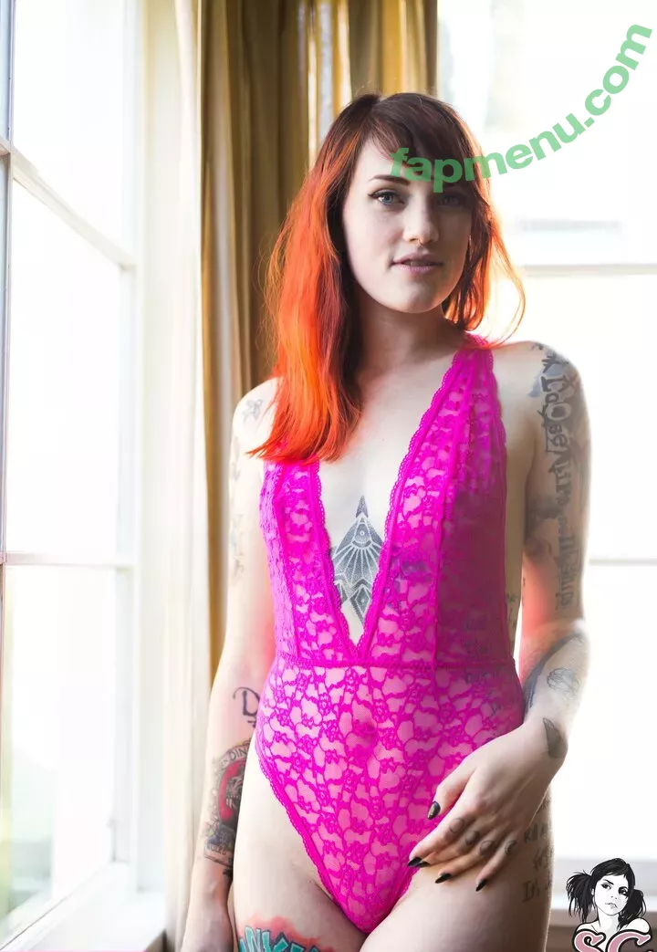 Miss Eydis nude photo #0086 (Eydis Elliott / misseydis)