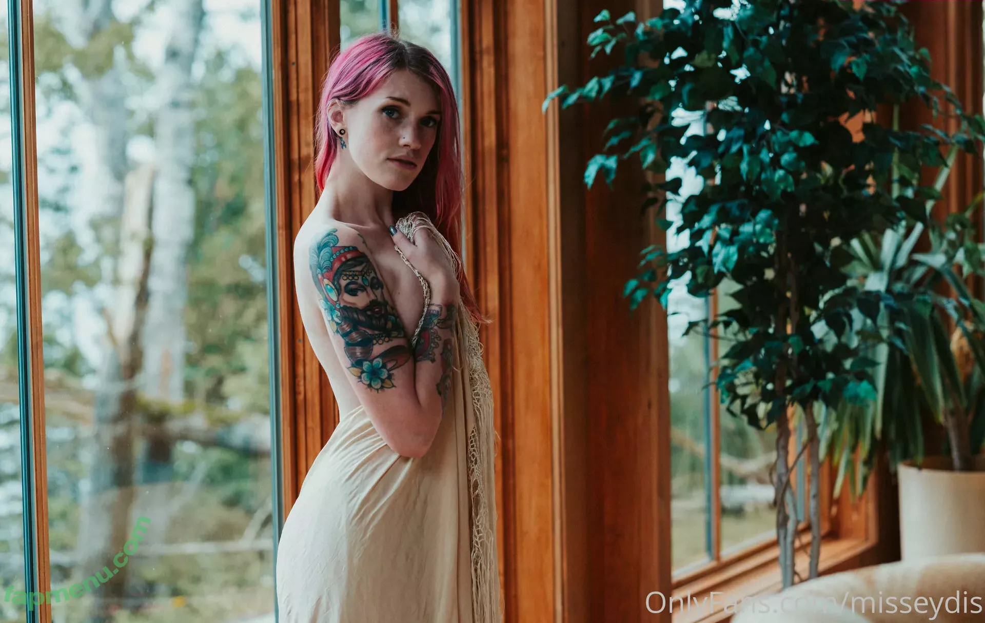 Miss Eydis nude photo #0182 (Eydis Elliott / misseydis)