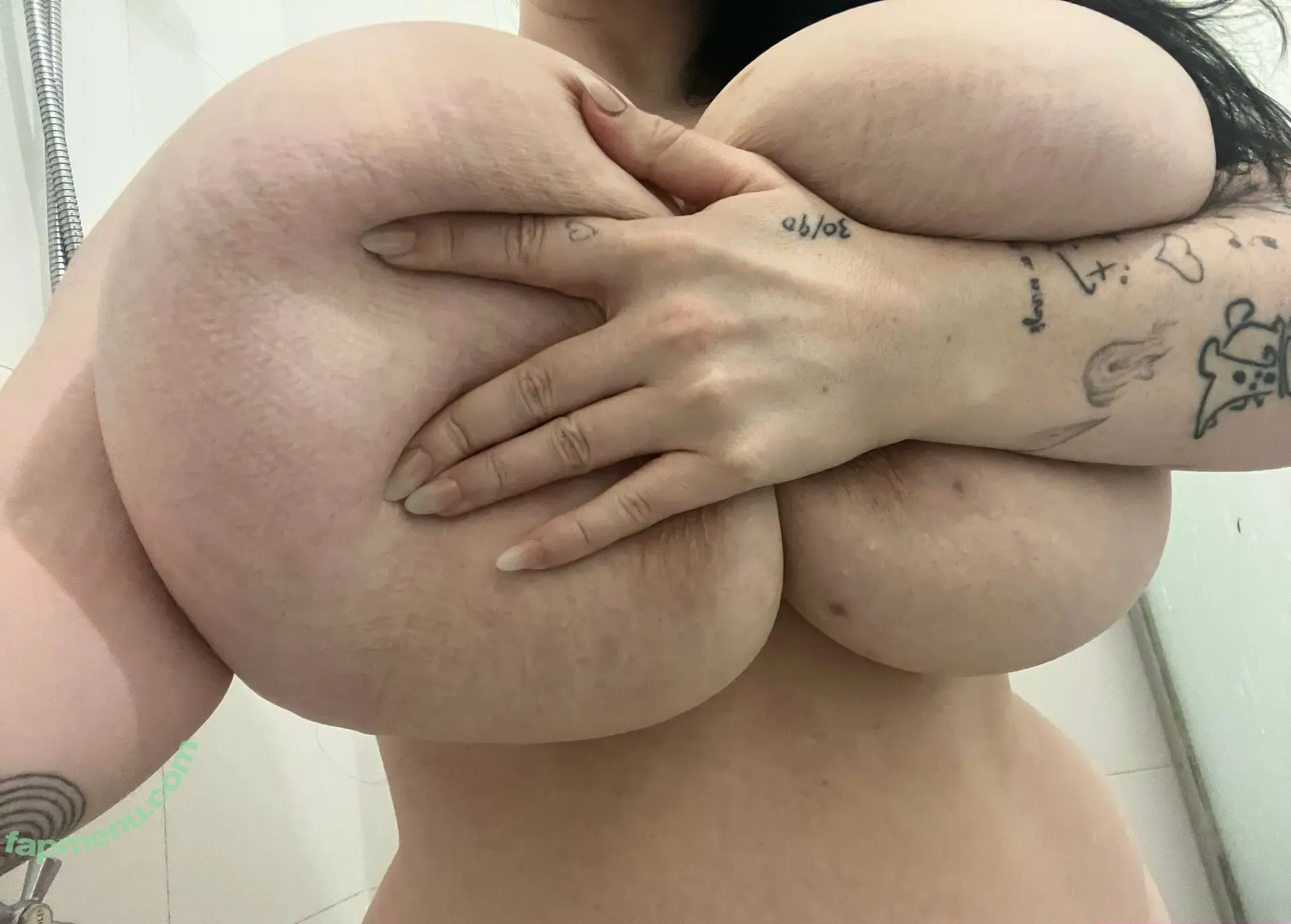 miss_faith nude photo #0144 (miss_faith)
