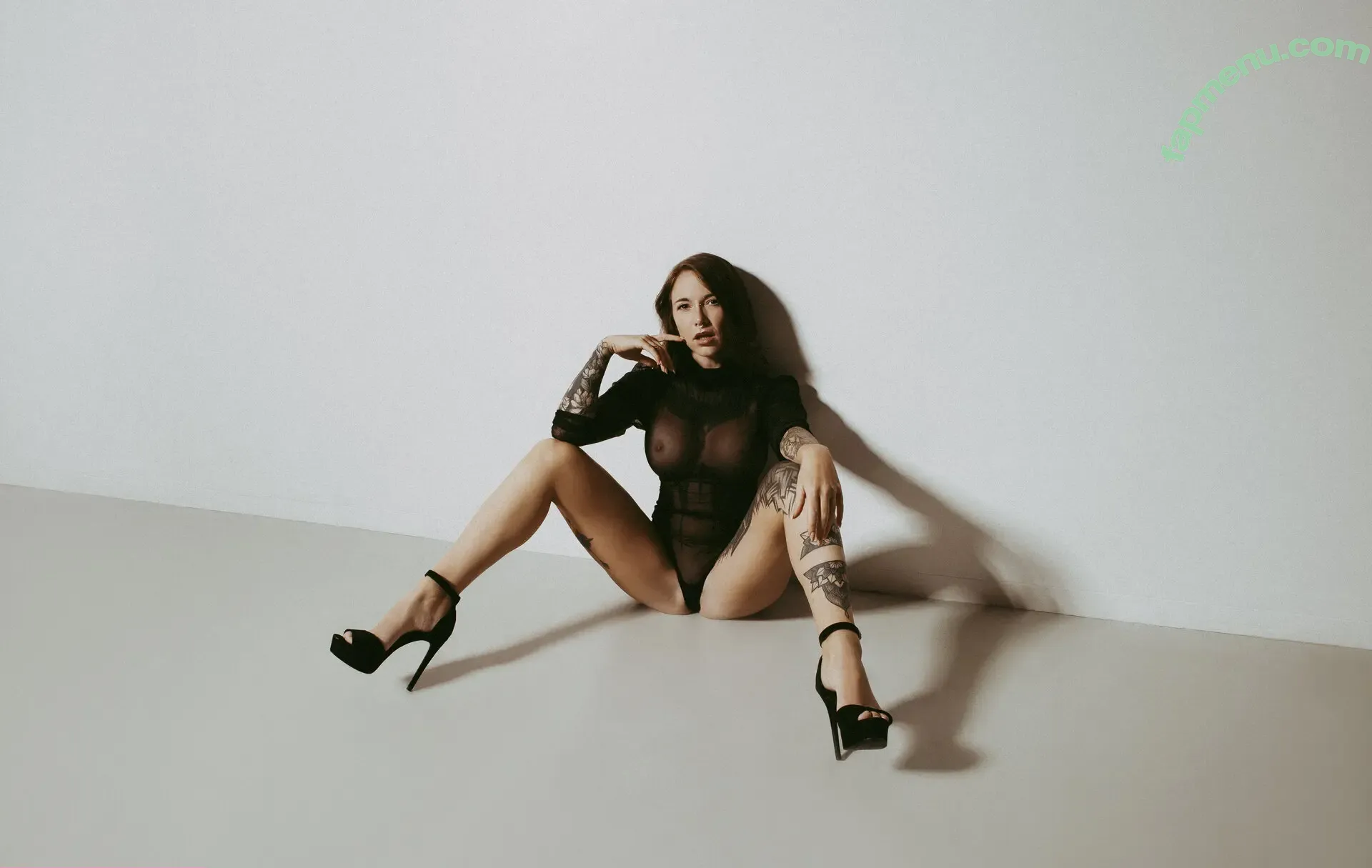 Miss_Felixity nude photo #0062 (FelixityMiss / miss_f)
