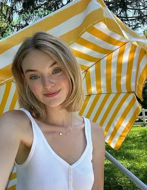 miss_hand / misshand nude photo #0005