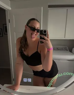  nude photo #0001