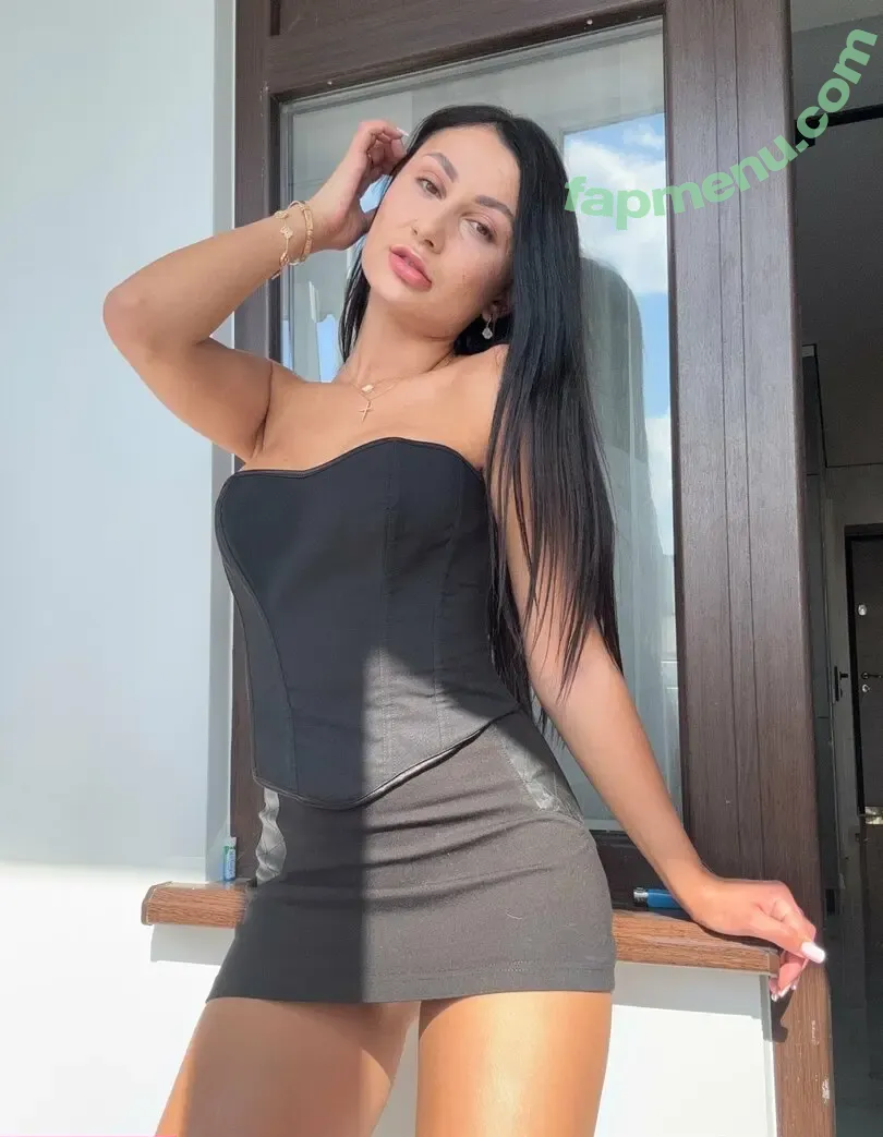 miss_juliana nude photo #0093 (miss__juliana__)