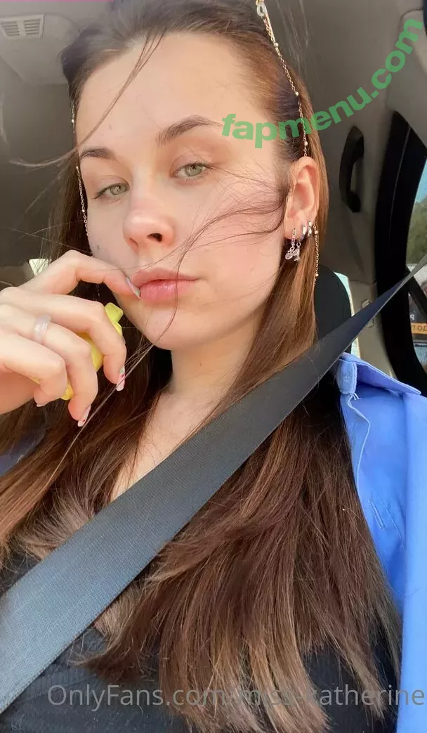 miss-katherine nude photo #0014 (KatherineeTS / karllacarvalho_ / kathts)