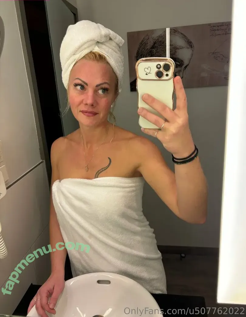 Miss_Lottie nude photo #0021 (TheRealMissLottie / _miss_lottie_ / freemisslottie / miss_lottie_)