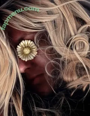 miss_loveheart_art / miss_love_heart_art nude photo #0035