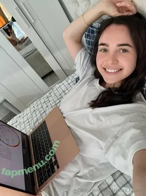 miss.luuna / miss.luna nude photo #0006