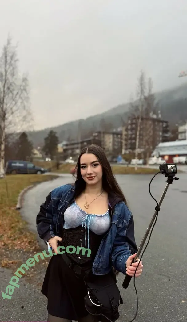 Miss Mikkaa nude photo #0216 (mikkka / missmikkaa)