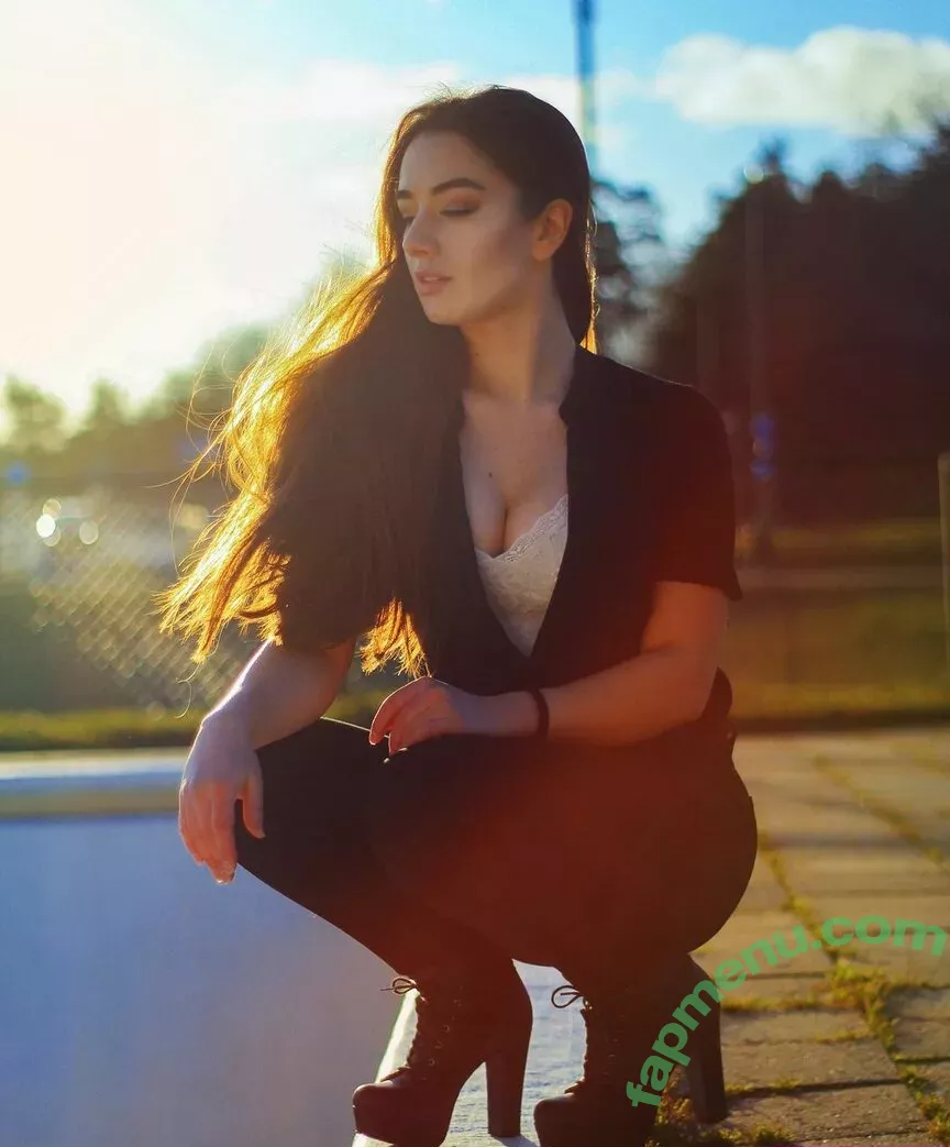 Miss Mikkaa nude photo #0127 (MissMikkaa / mikkka)