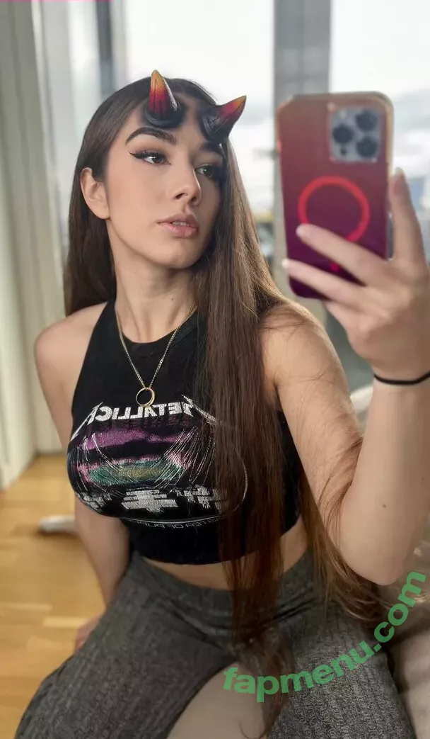 Miss Mikkaa nude photo #0230 (MissMikkaa / mikkka)