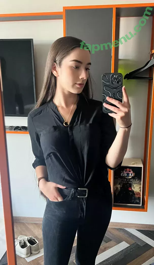 Miss Mikkaa nude photo #0375 (MissMikkaa / mikkka)