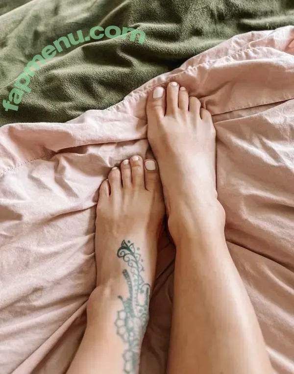 Miss_Moonpixie nude photo #0059 (Candice Cooper / Moonpixie / the_desertmystic)