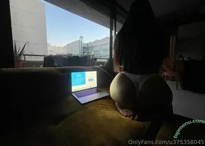miss.oliviaa / miss_oliv1a nude photo #0004