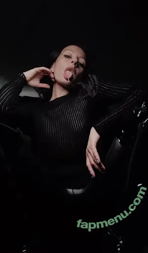 miss_owner / miss.owner nude photo #0012