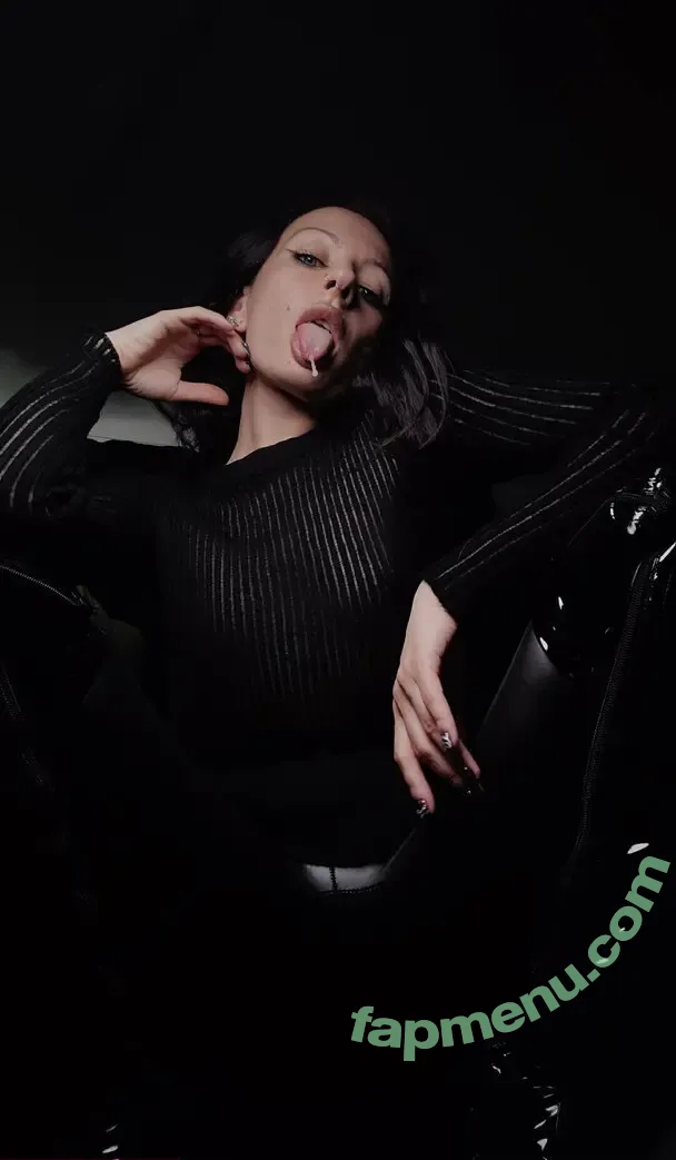 miss_owner nude photo #0012 (miss.owner)