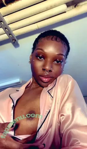 Miss Pessbian / Marie / heavenncreamm / miss pess / misspessbian nude photo #0044