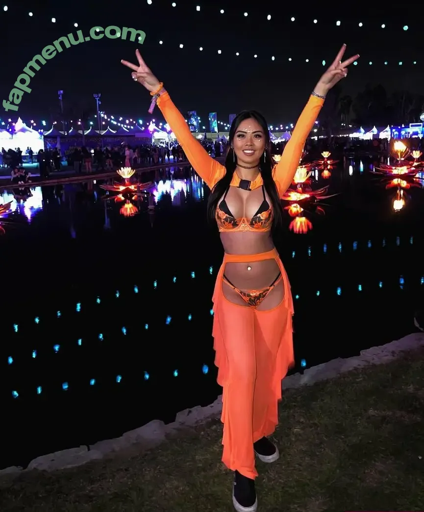 Miss.Pho.Real nude photo #0037 (Miss.Pho.Real)