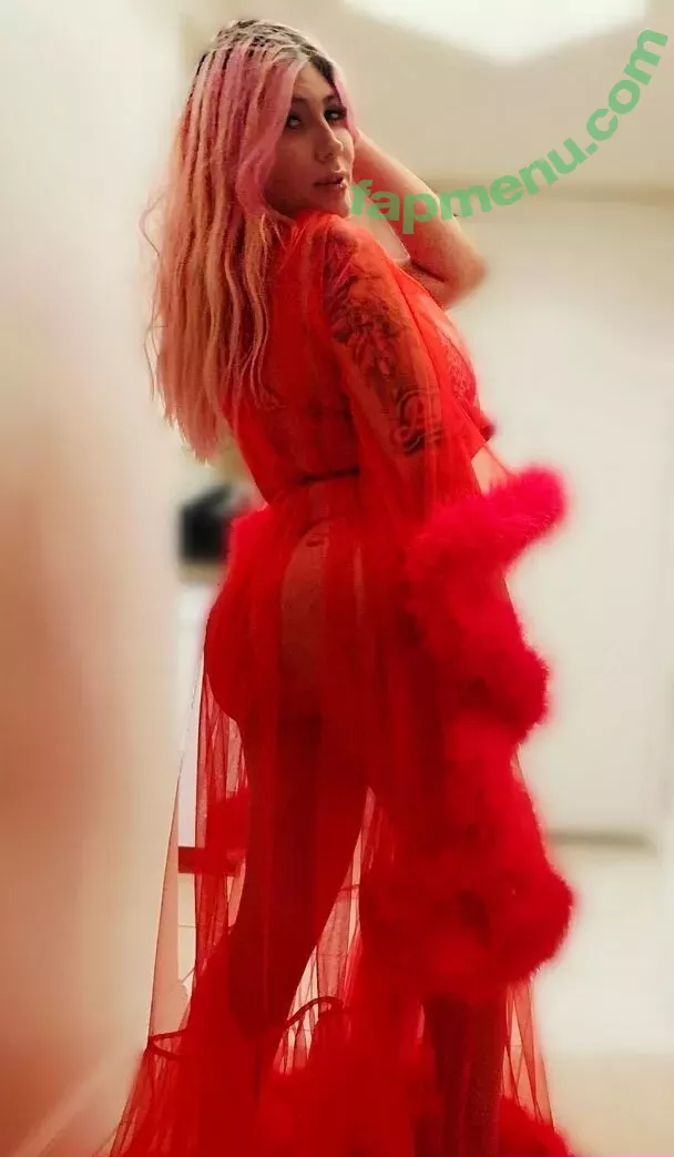 miss_poizon nude photo #0001 (miss._.poison)
