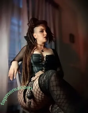 miss.revenant / identitycrisisgarage nude photo #0021