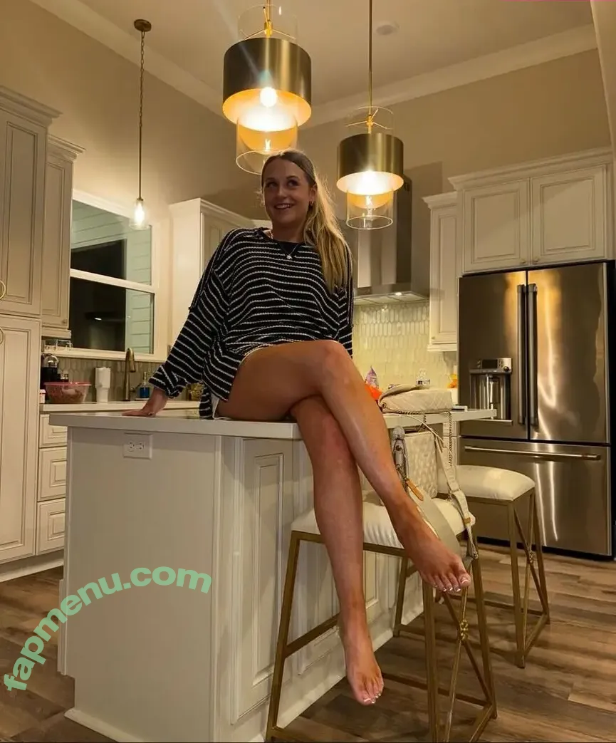 Miss_snowwolf_jku nude photo #0020 (_snowwolf_jku / hoo_hoo / snowwolf_jku)