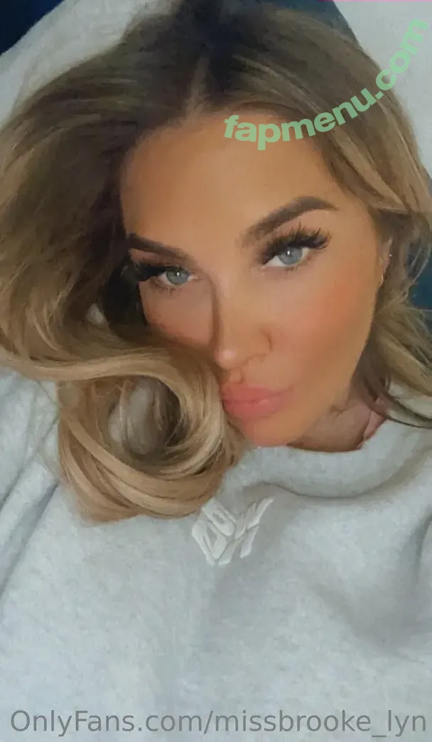 missbrooke_lyn nude photo #0002 (missbrooke_lyn)