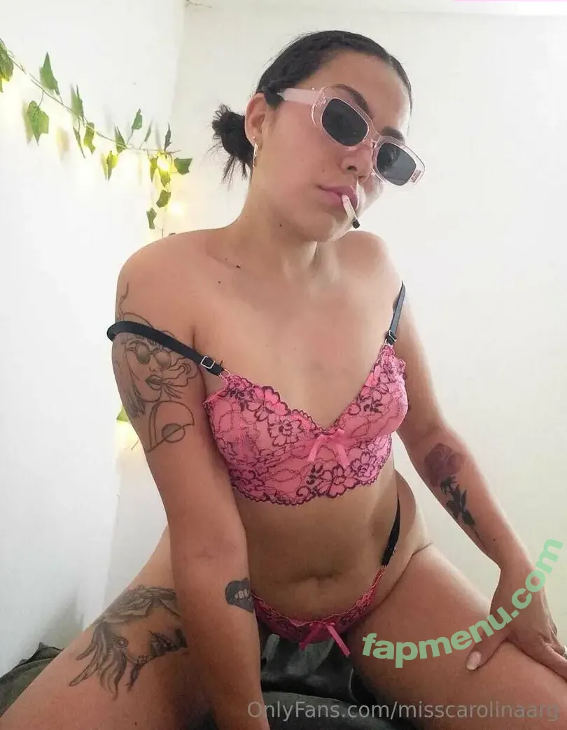 misscarolinaarg nude photo #0001 (_misscarolina_)