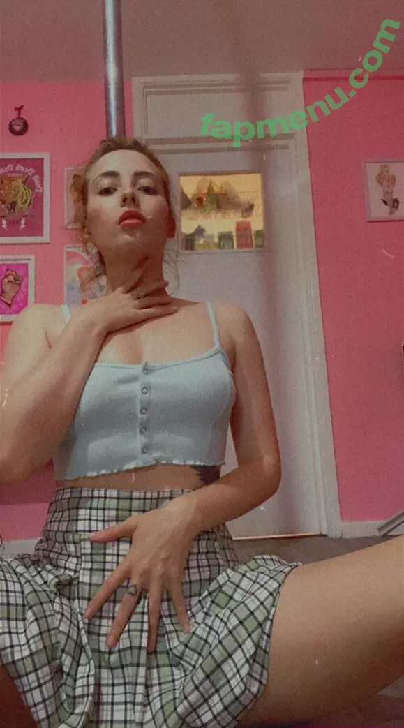misscherryfox nude photo #0011 (misscherryfox)