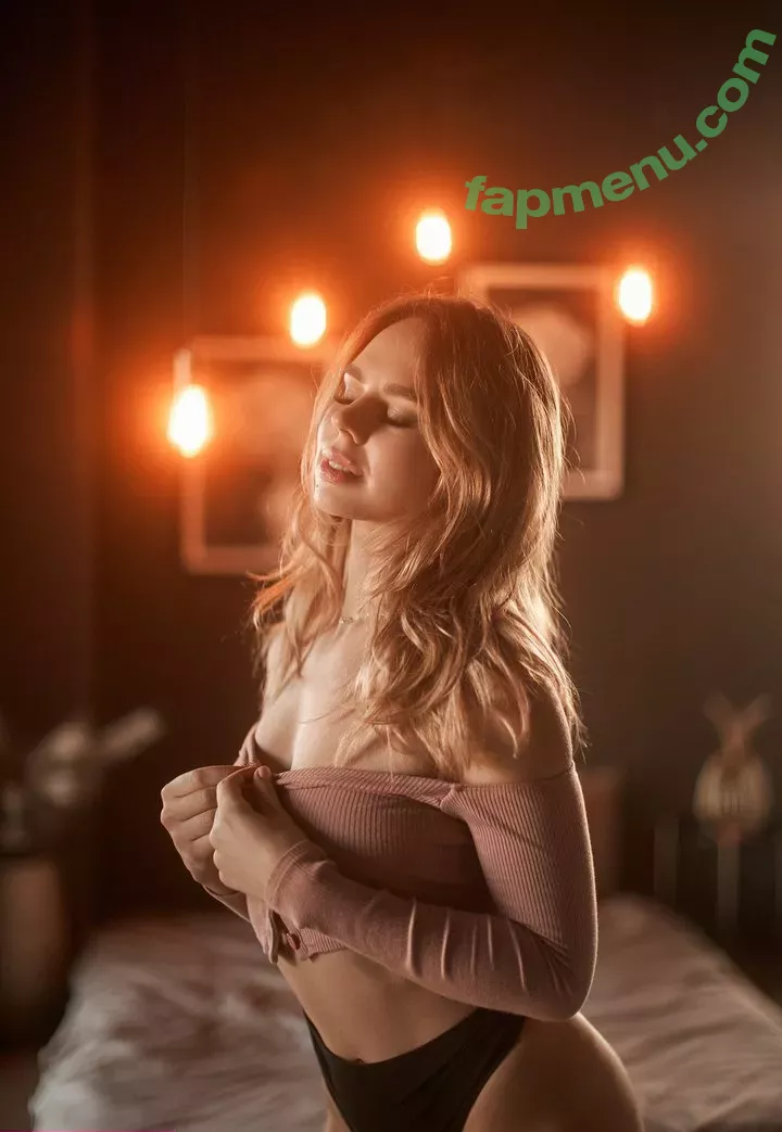 Misscoookiez nude photo #0023 (Misscoookiez)