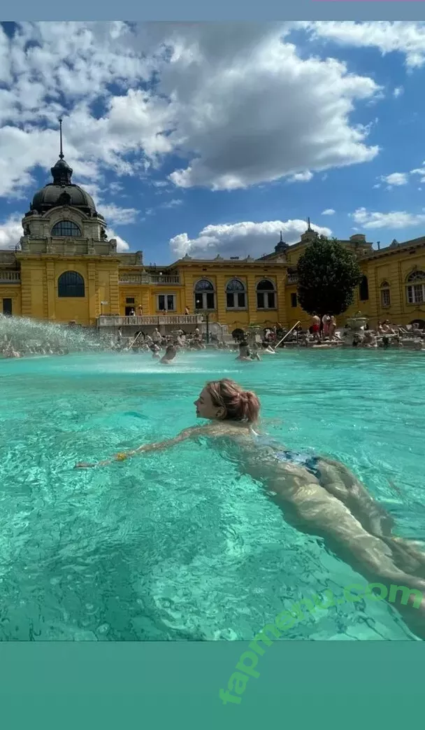 Misscoookiez nude photo #0059 (Misscoookiez)