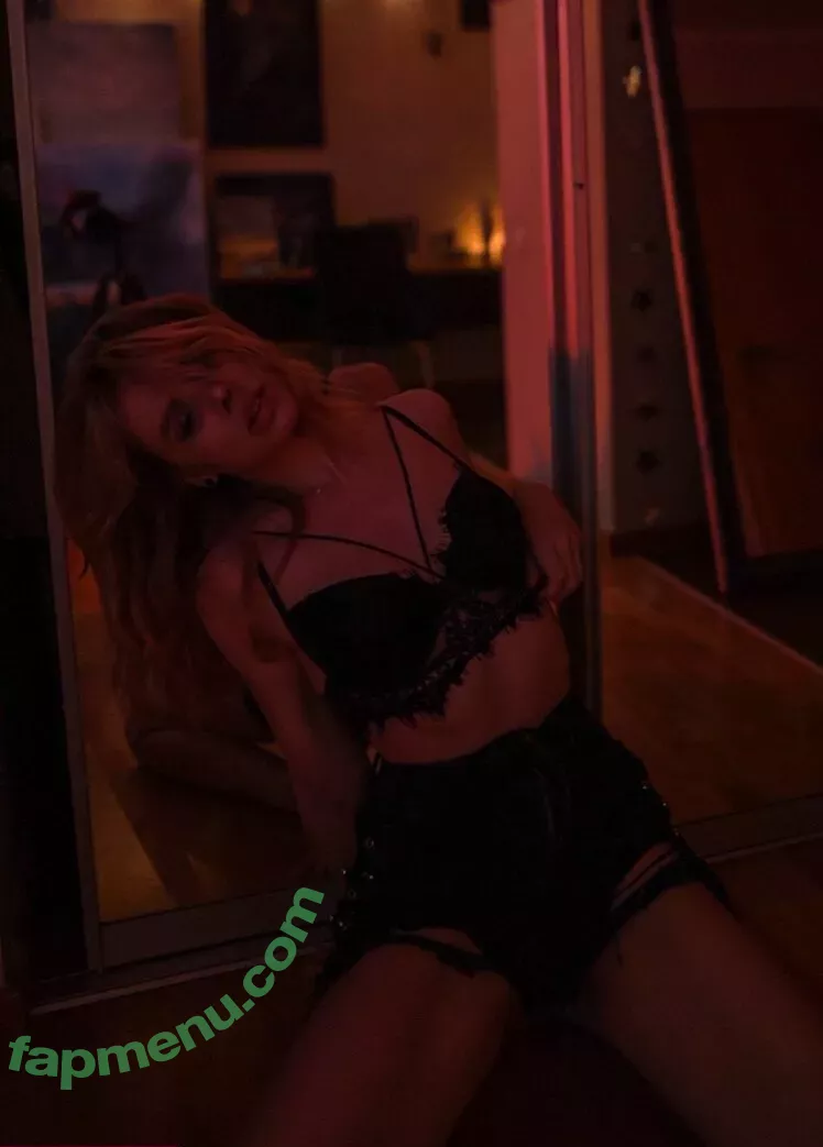 Misscoookiez nude photo #0063 (Misscoookiez)