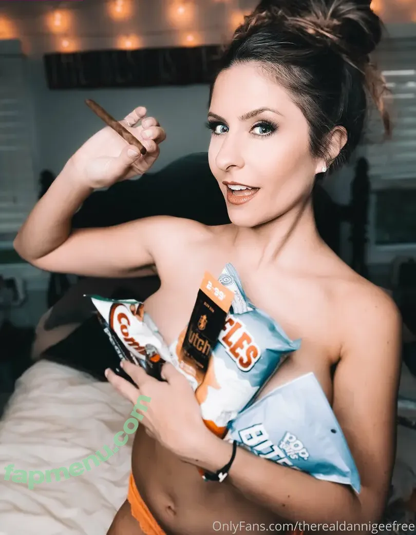 missdannigibson nude photo #0015 (msdannigibson)