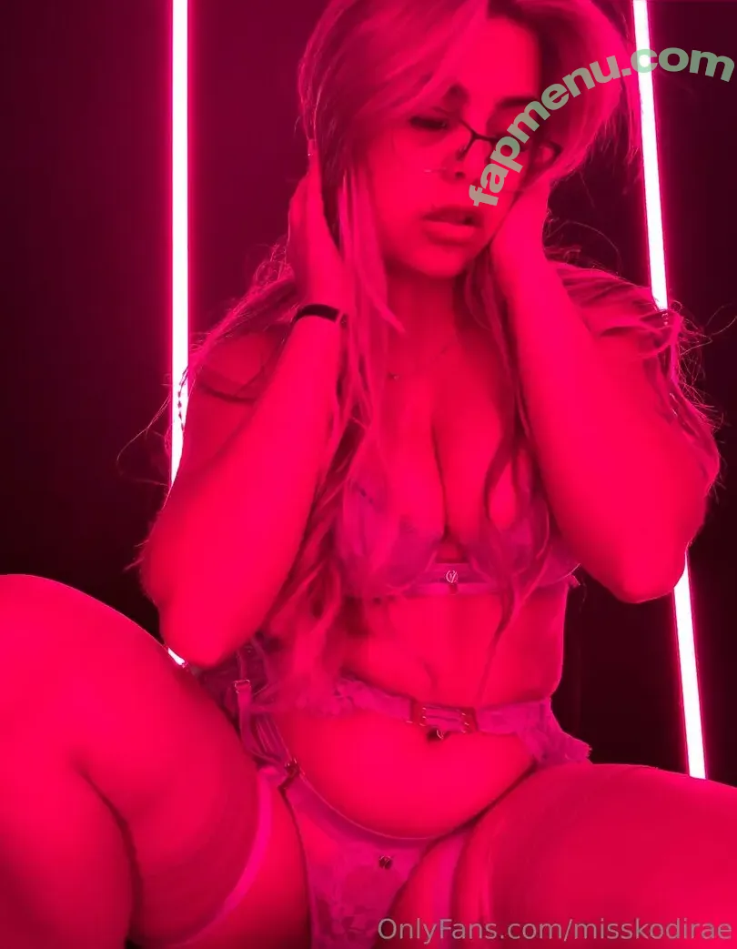 misselizaraven nude photo #0009 (misselizaraven)
