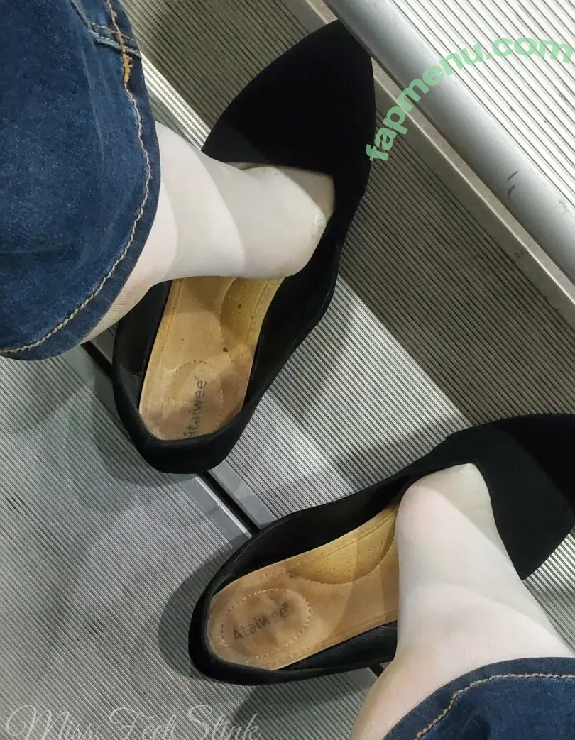 missfeetstinkvip nude photo #0224 (missm0rticia)