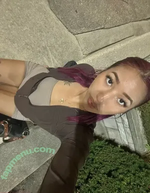 misshaveitherway / theonlymyya nude photo #0014