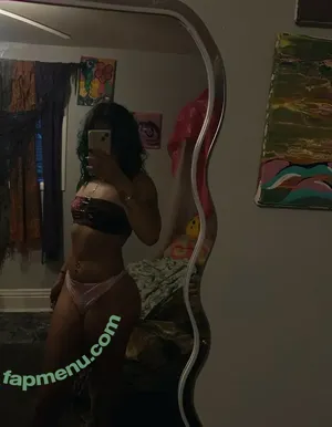 misshaveitherway / theonlymyya nude photo #0033