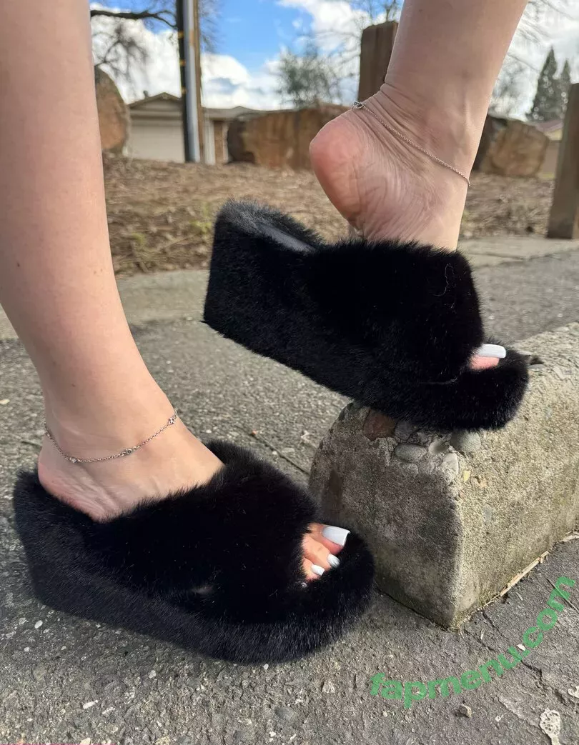 Missheels07 nude photo #0524 (Missheels07)