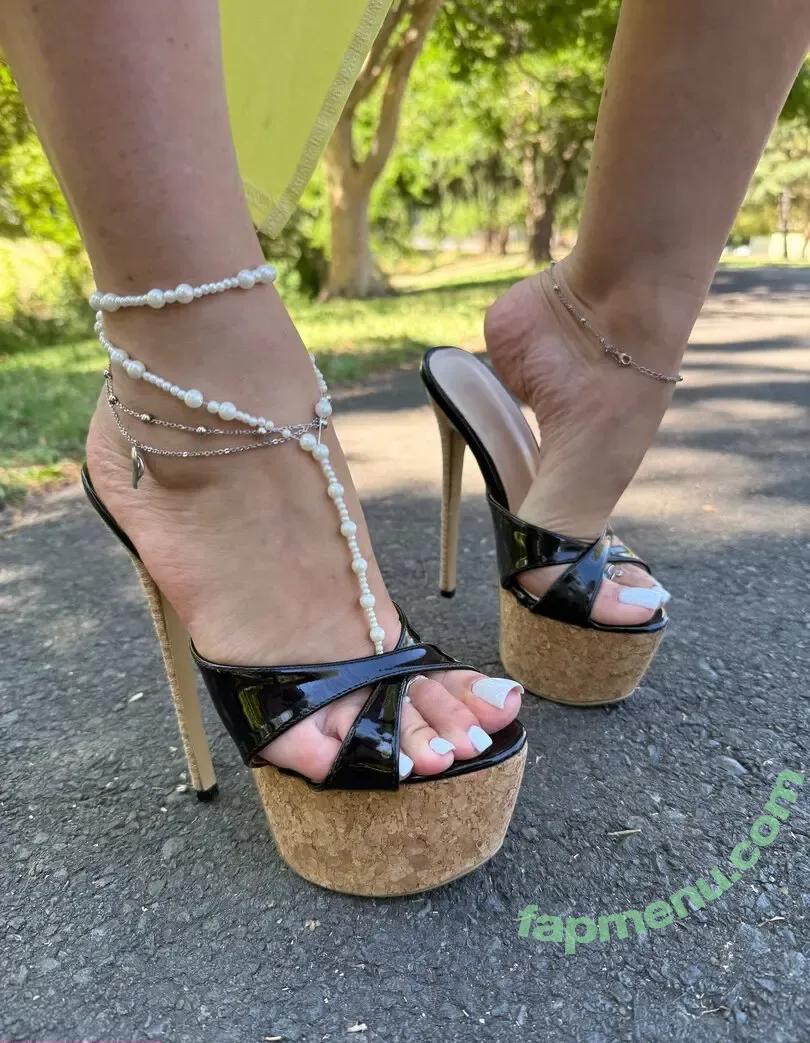 Missheels07 nude photo #0873 (Missheels07)