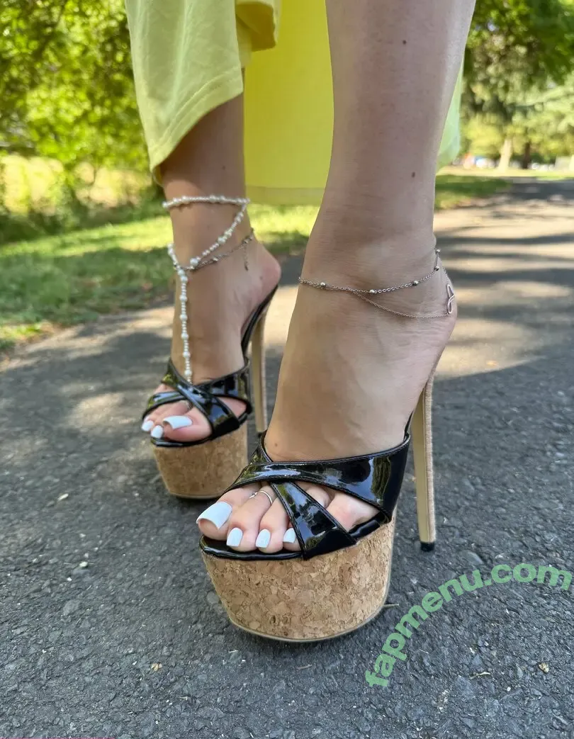 Missheels07 nude photo #0877 (Missheels07)