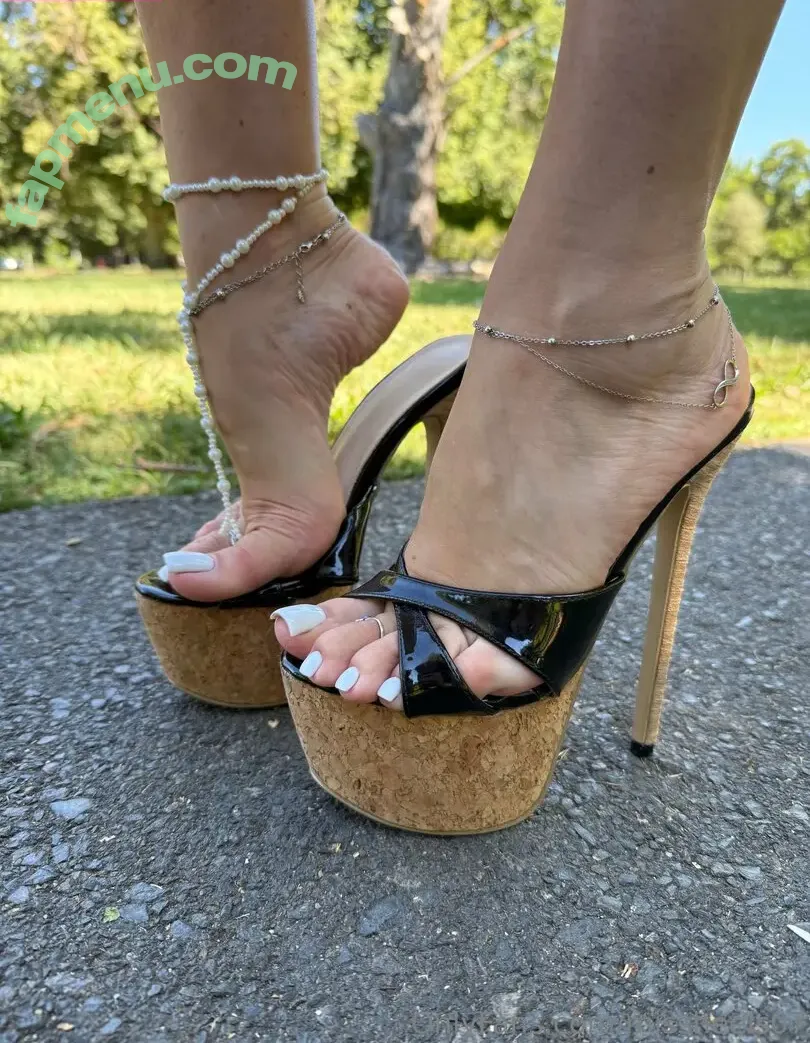 Missheels07 nude photo #0879 (Missheels07)