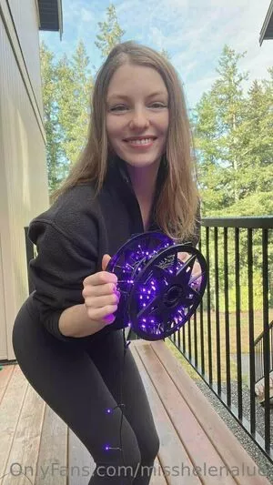 misshelenalue / heli_lue nude photo #0006