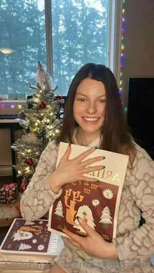 misshelenalue / heli_lue nude photo #0014