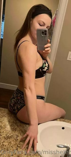 misshelenalue / heli_lue nude photo #0062