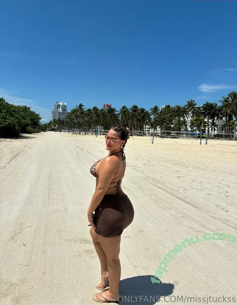 missjtuckss nude photo #0192 (missjtuckss)