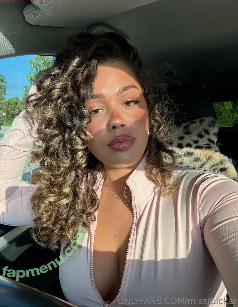 missjtuckss nude photo #0245 (missjtuckss)